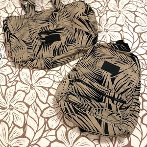 ALOHA Collection Areca Palm Print Set Weekender / Backpack